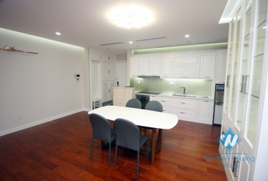 A 3 bedroom apartment for rent in Vinhome Nguyen Chi Thanh
